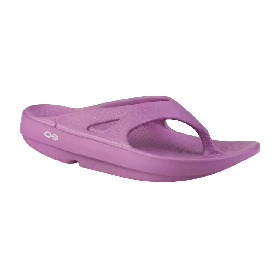OOFOS Unisex OOriginal Sandal in Plum