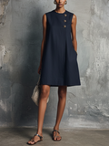 Federica | Mini abito blu navy smanicato con bottoni e scollo tondo
